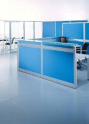 Afbeelding met meubels, overdekt, muur, tafel